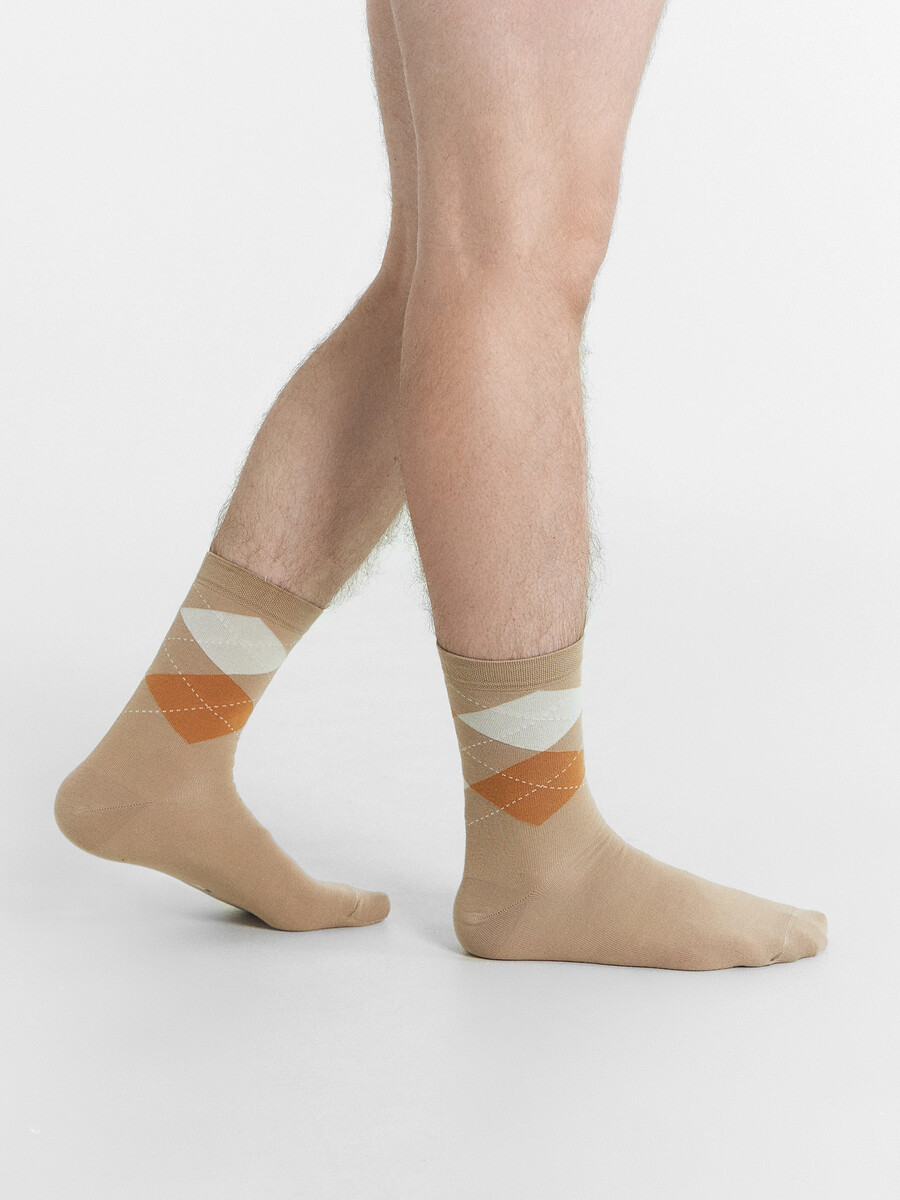 Носки мужские коричневые с рисунком в виде ромбов